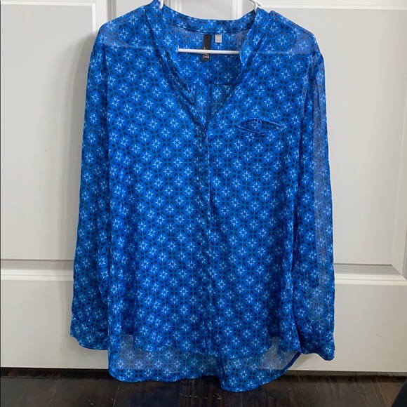 Kut from the Kloth Tops - KUT SZ L SHEATH LONG SLEEVE BLUE BEACHY BLOUSE